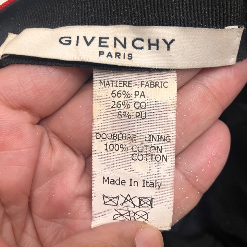 Givenchy Logo SnapBack Cap - Picture 7 of 7